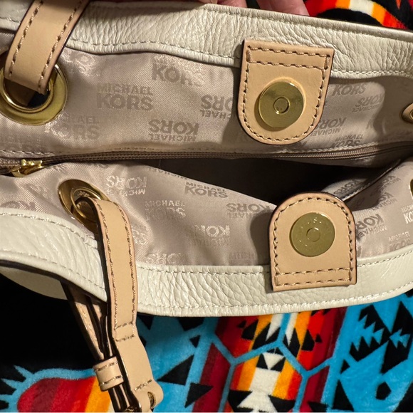 Michael Kors Gold and Cream Shoulder Bag - Picture 12 of 12